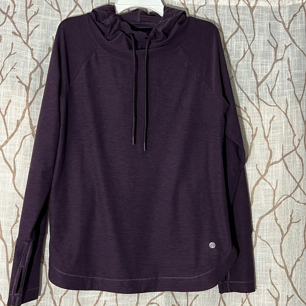 Hoodie long sleeves active wear/thumb hole